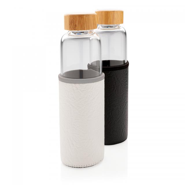 Borosilikat-Glasflasche mit struktriertem PU-Sleeve 